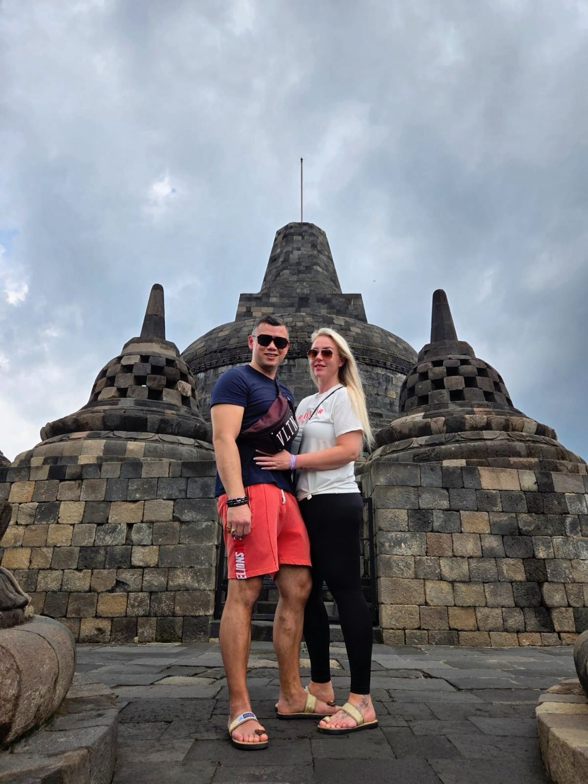 impression.slides[2].alt