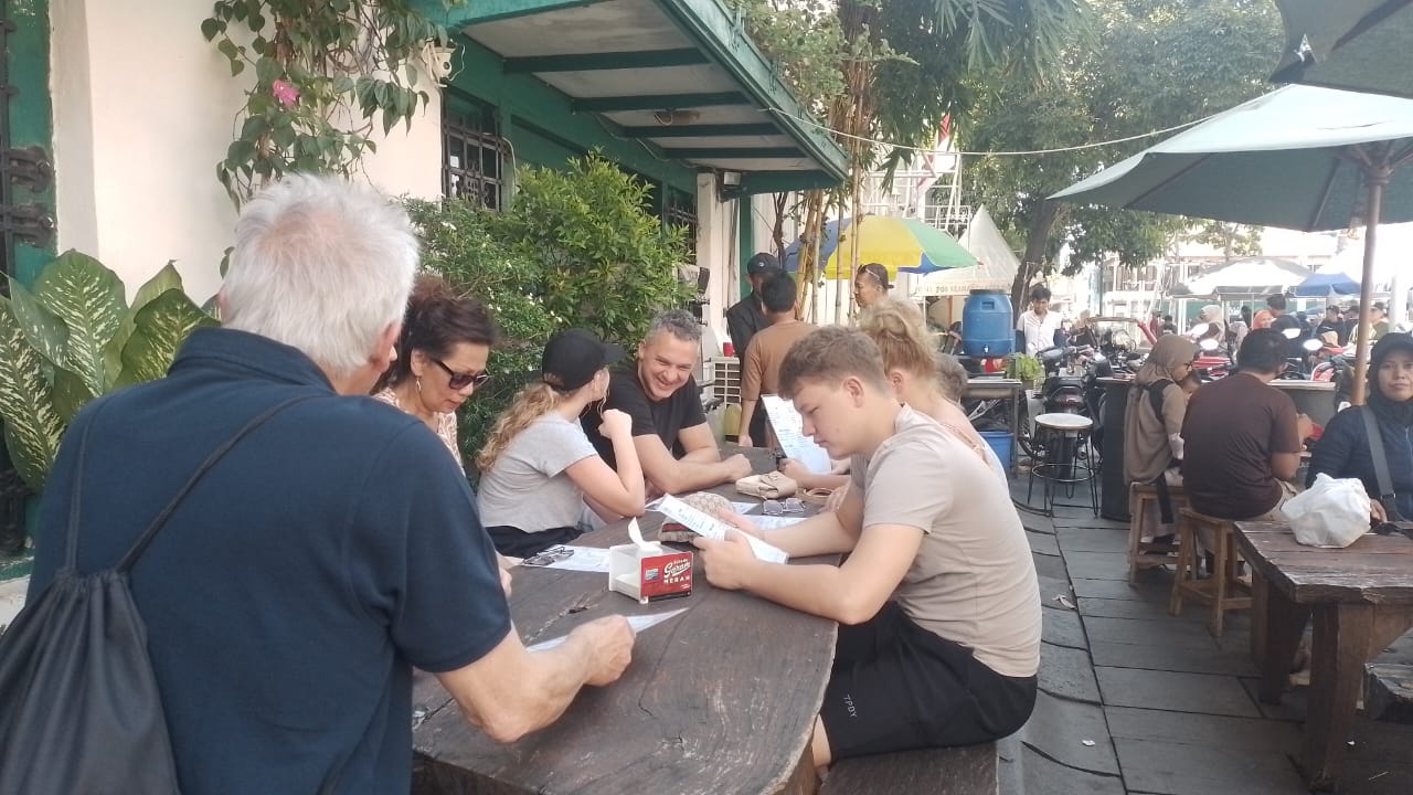 impression.slides[5].alt