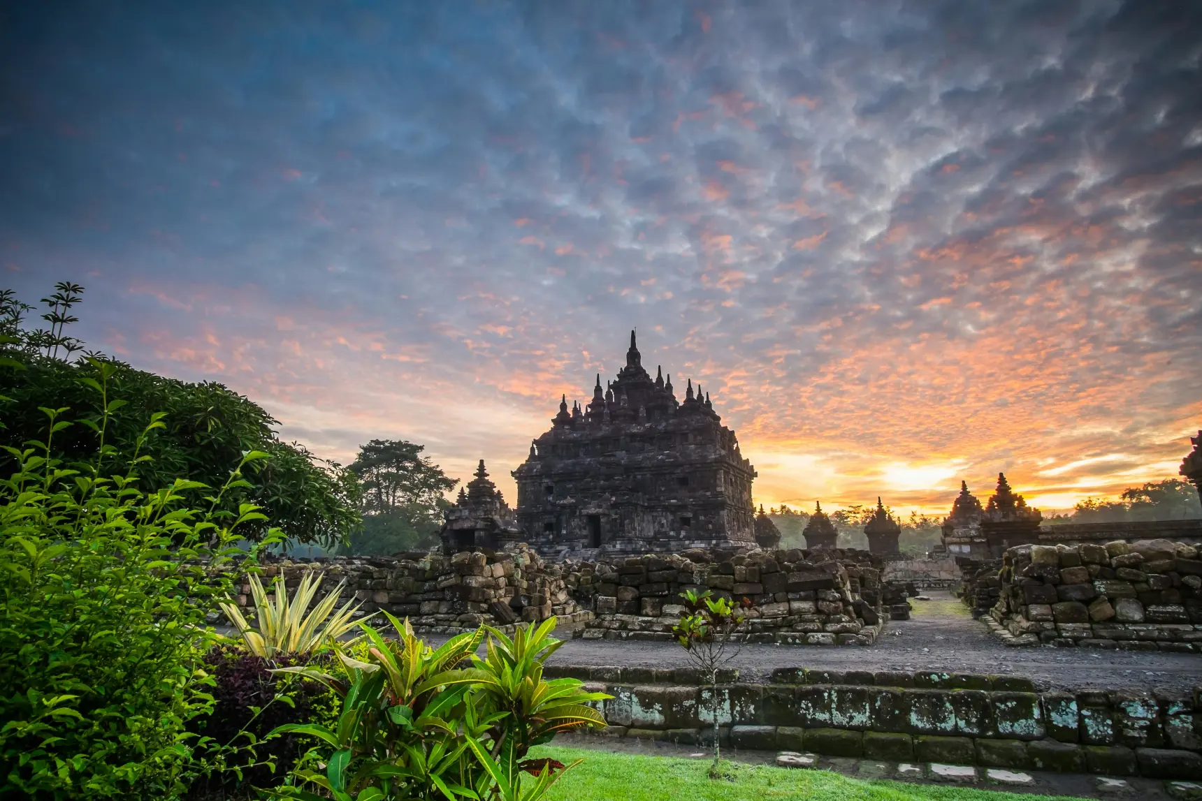 12-day West & Central Java tour